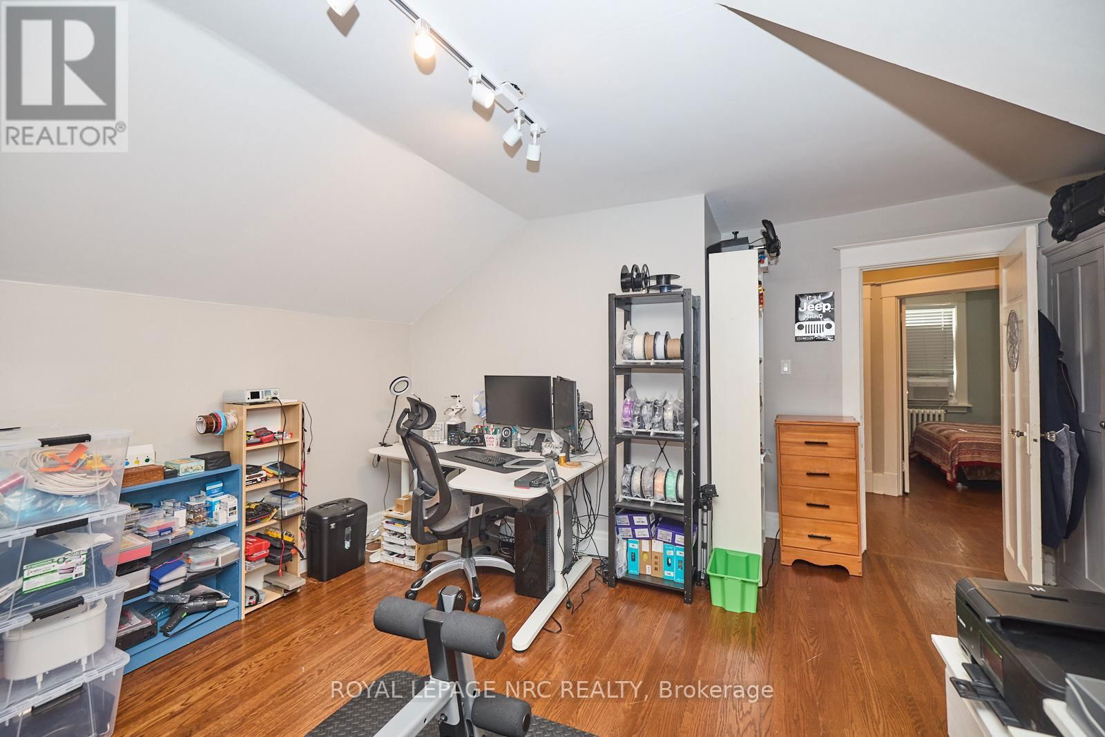 92 DUFFERIN STREET Image 23