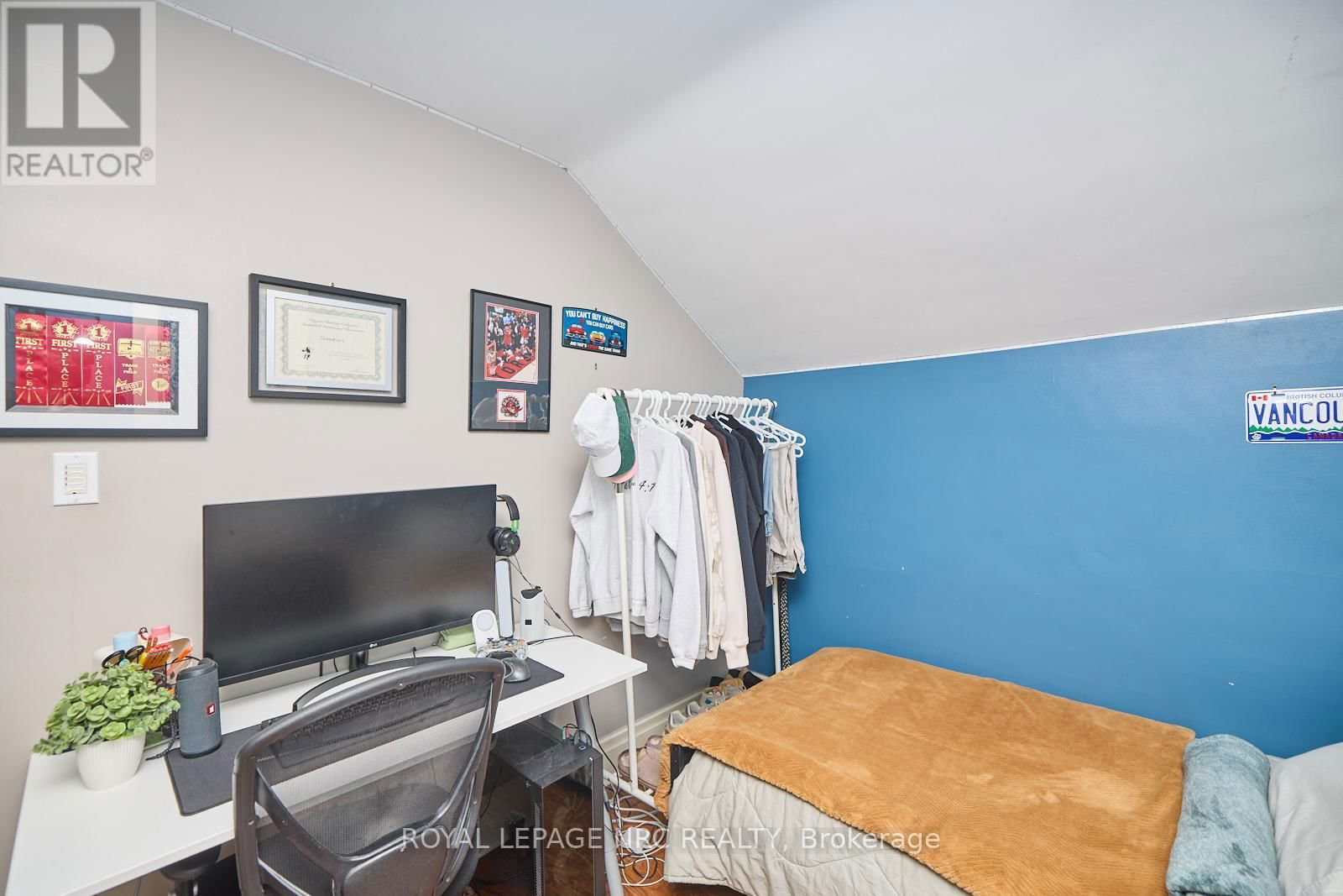92 DUFFERIN STREET Image 26