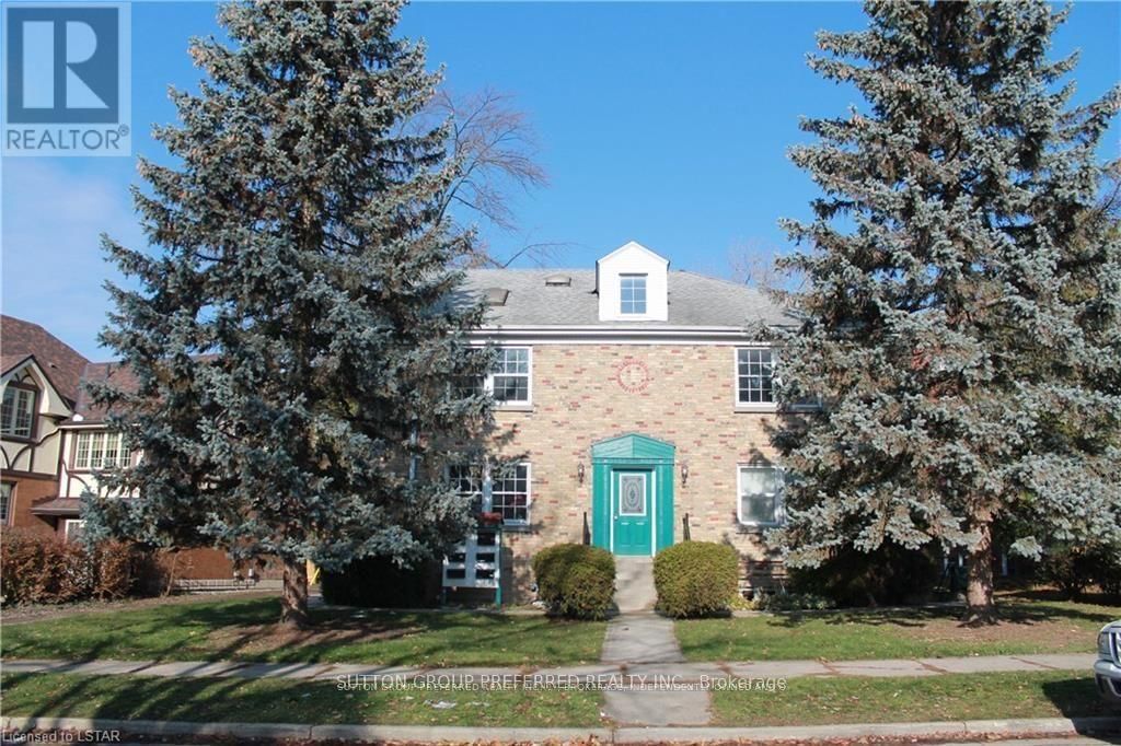 137 WINDSOR CRESCENT Image 3