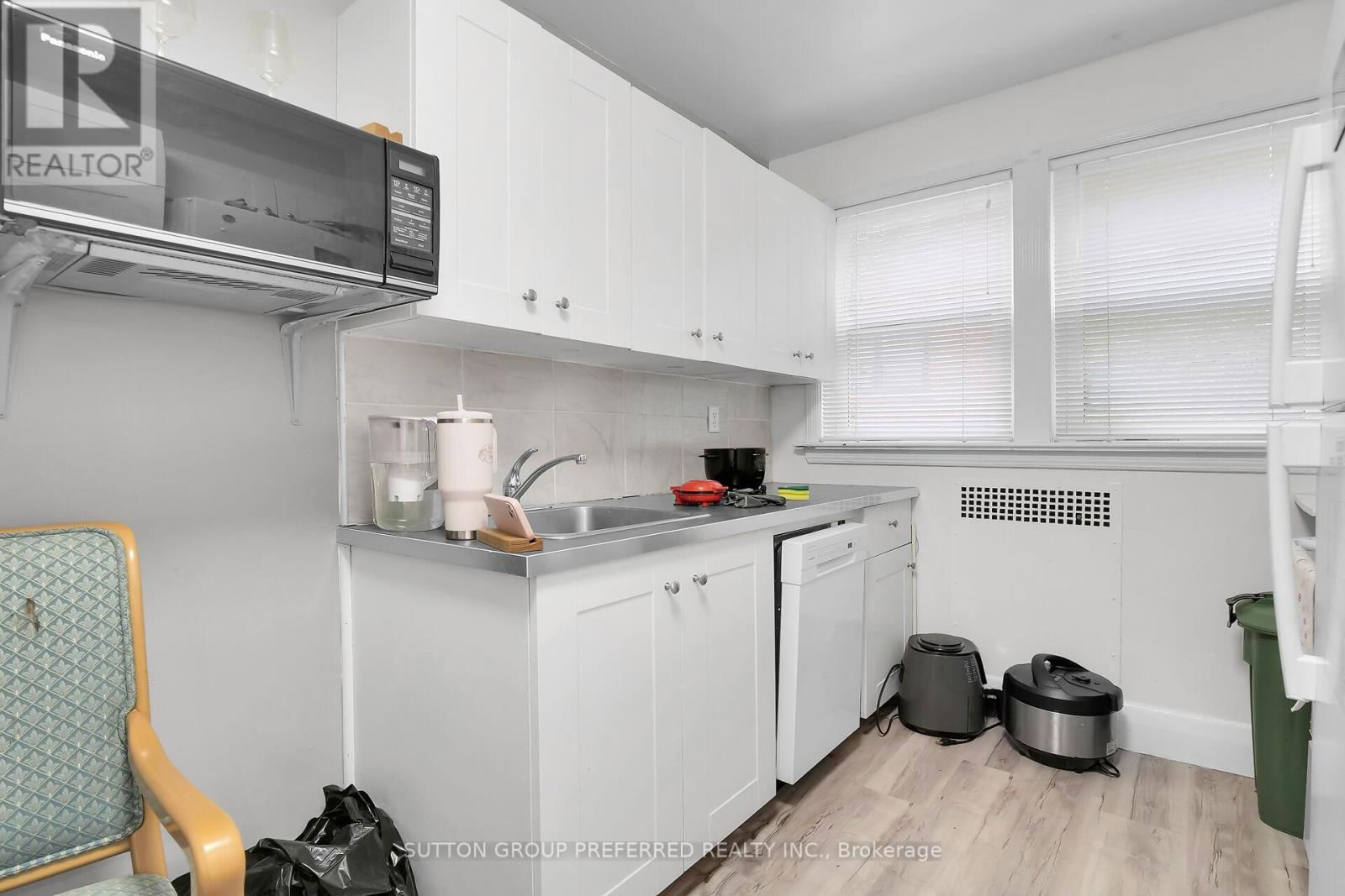 137 WINDSOR CRESCENT Image 6