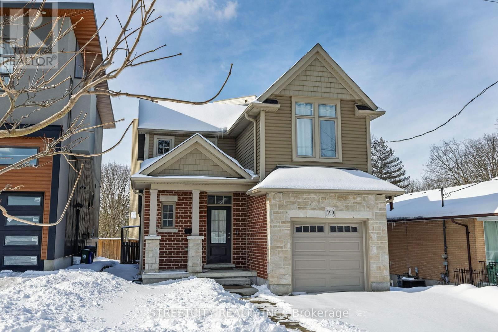 490 PHYLLIS STREET Image 1