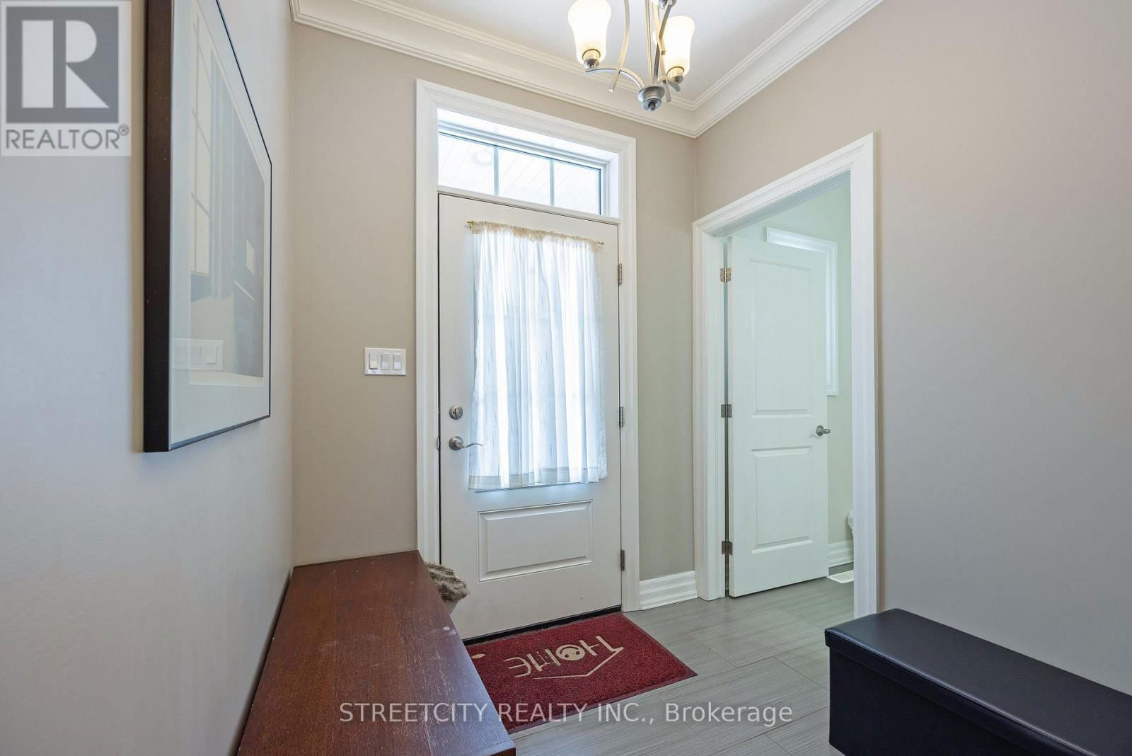490 PHYLLIS STREET Image 2