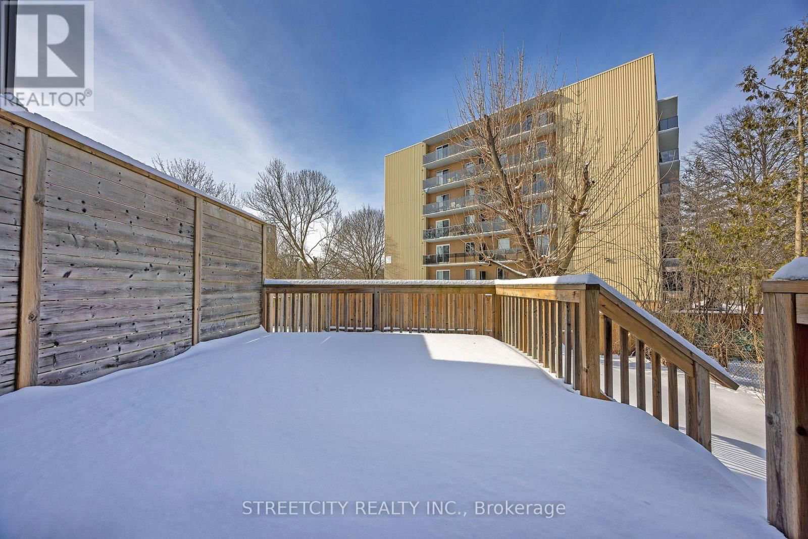 490 PHYLLIS STREET Image 22
