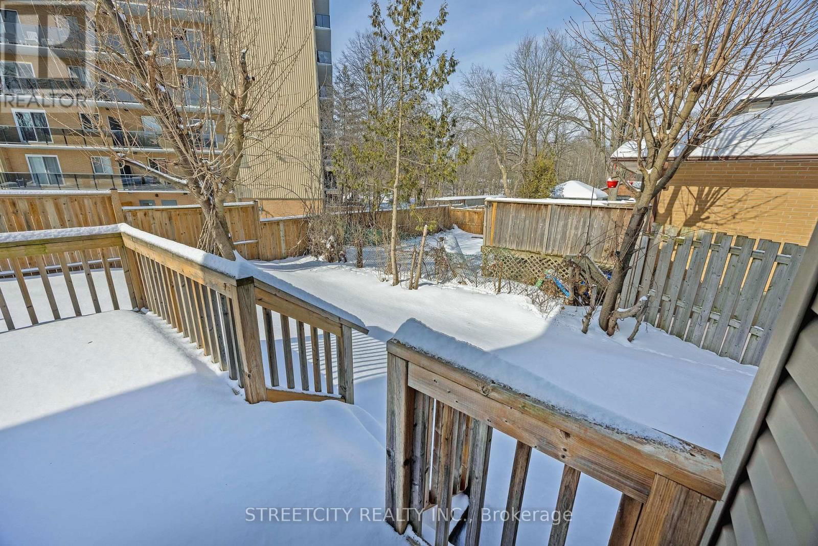 490 PHYLLIS STREET Image 24