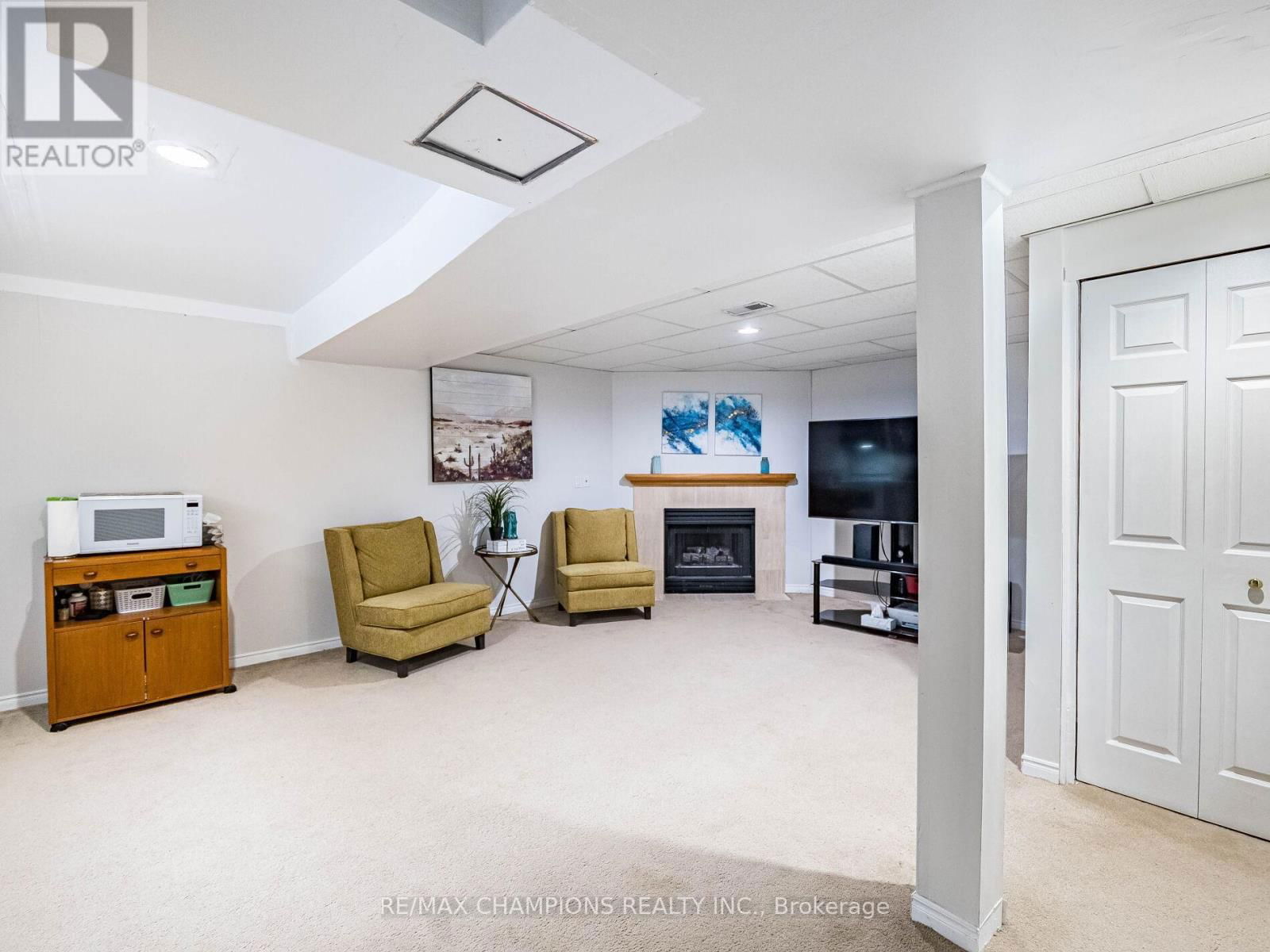 59 - 941 GORDON STREET Image 37