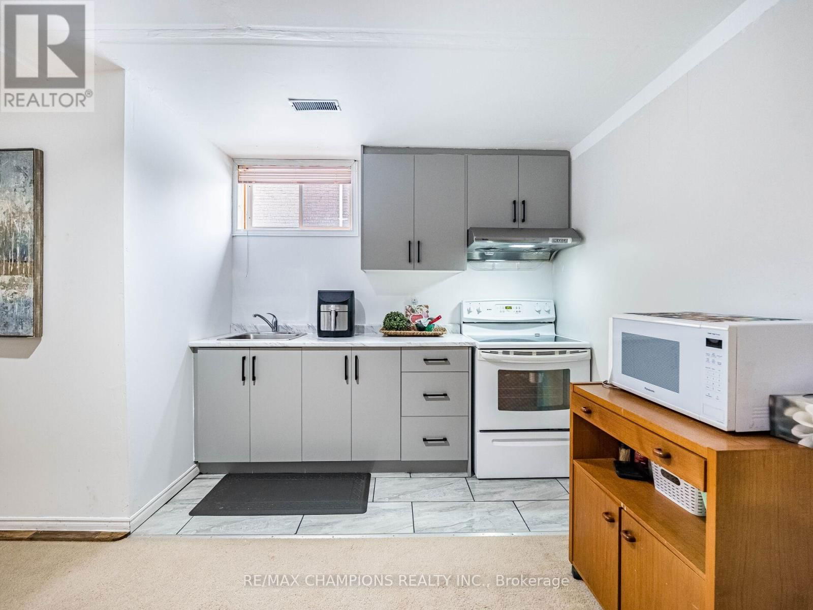 59 - 941 GORDON STREET Image 42