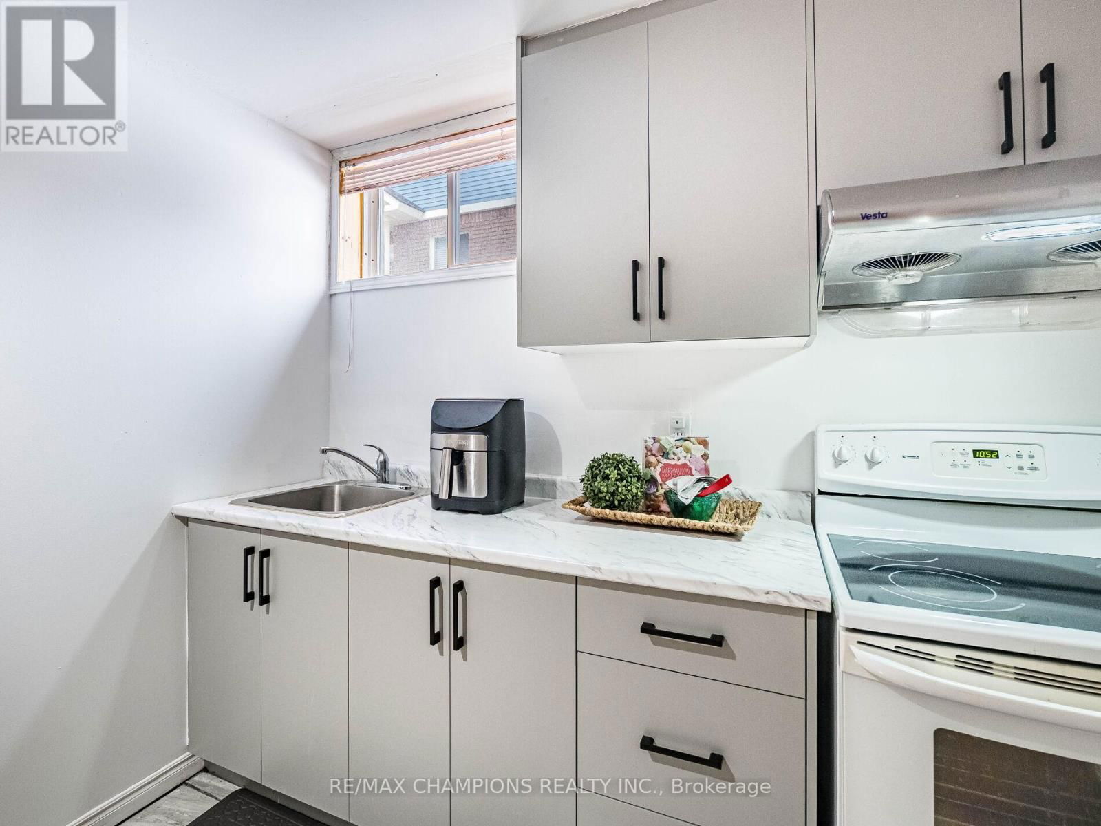 59 - 941 GORDON STREET Image 43