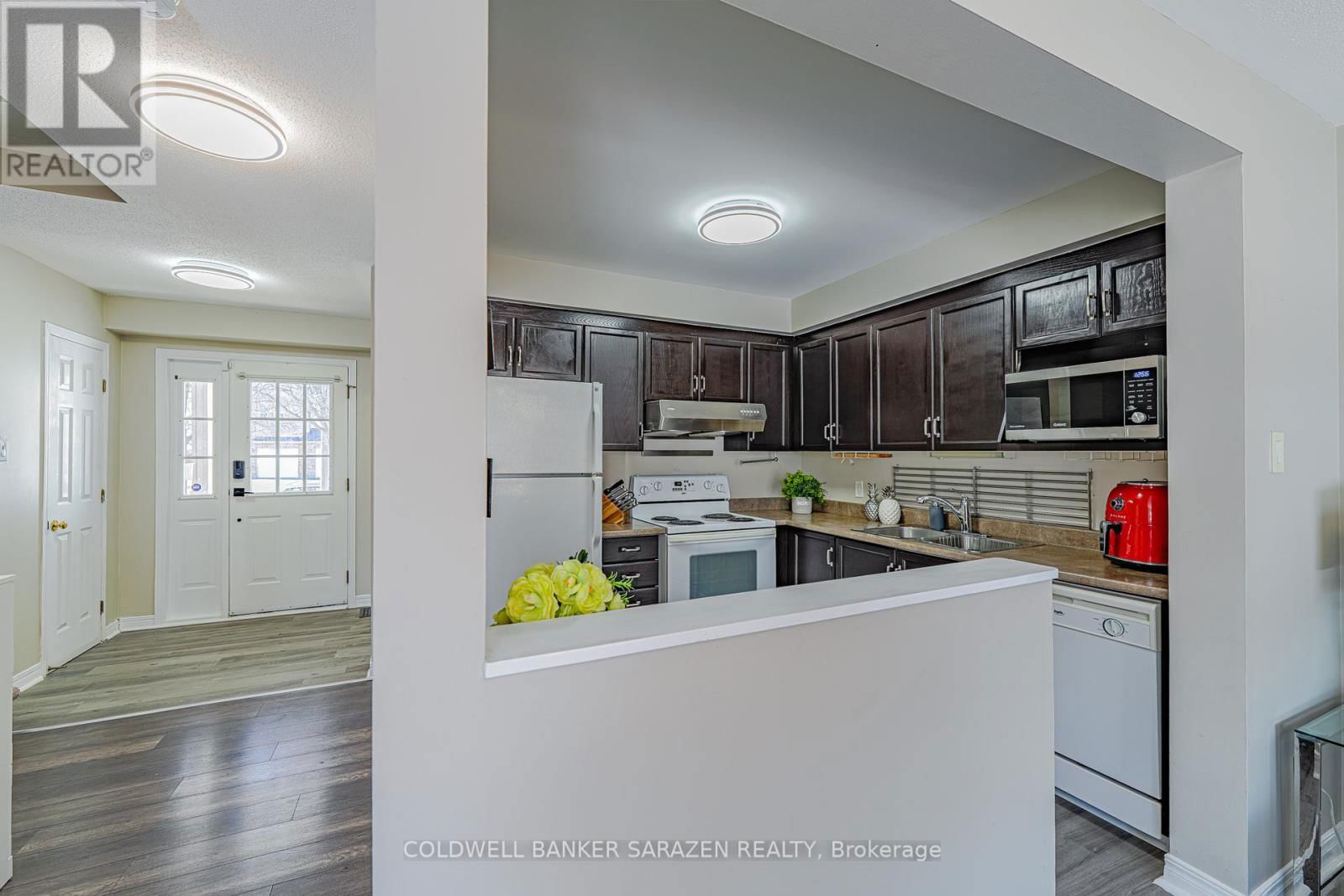 48 BLACKDOME CRESCENT Image 12