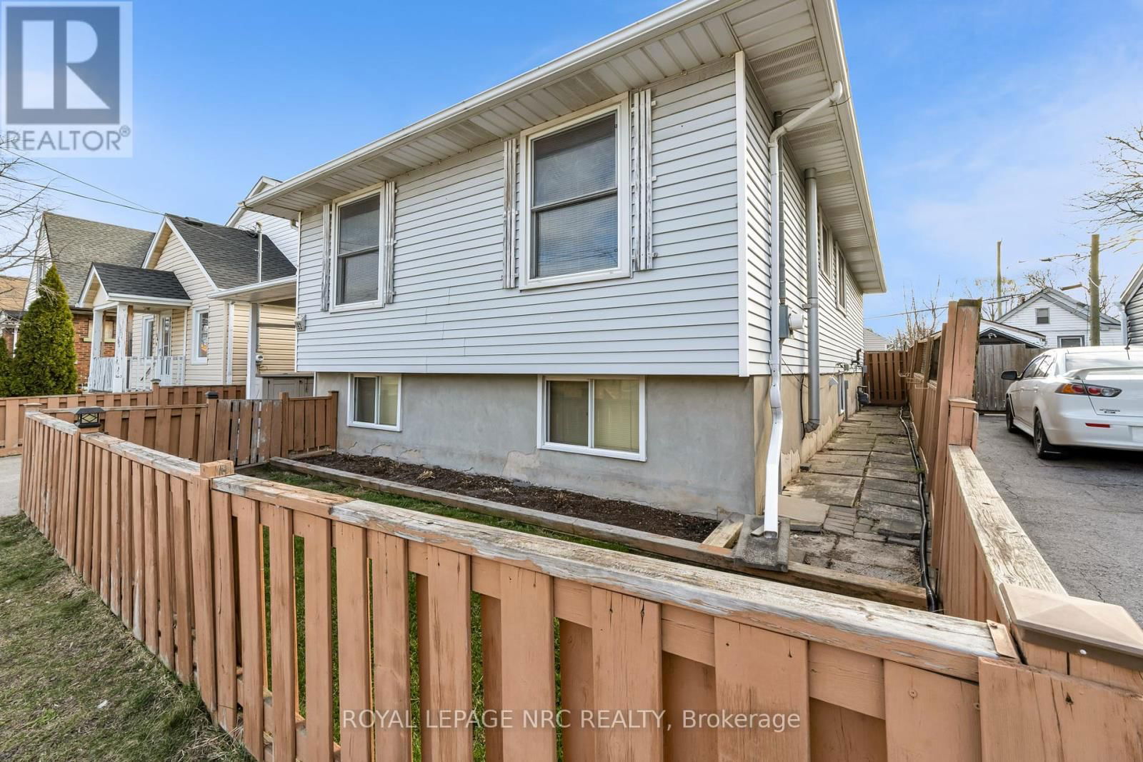 52 ST GEORGE STREET Image 27