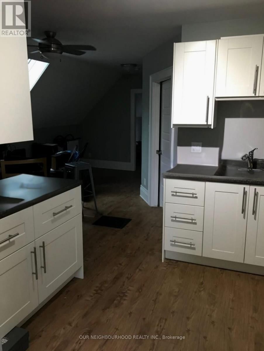 525 QUEBEC STREET Image 18