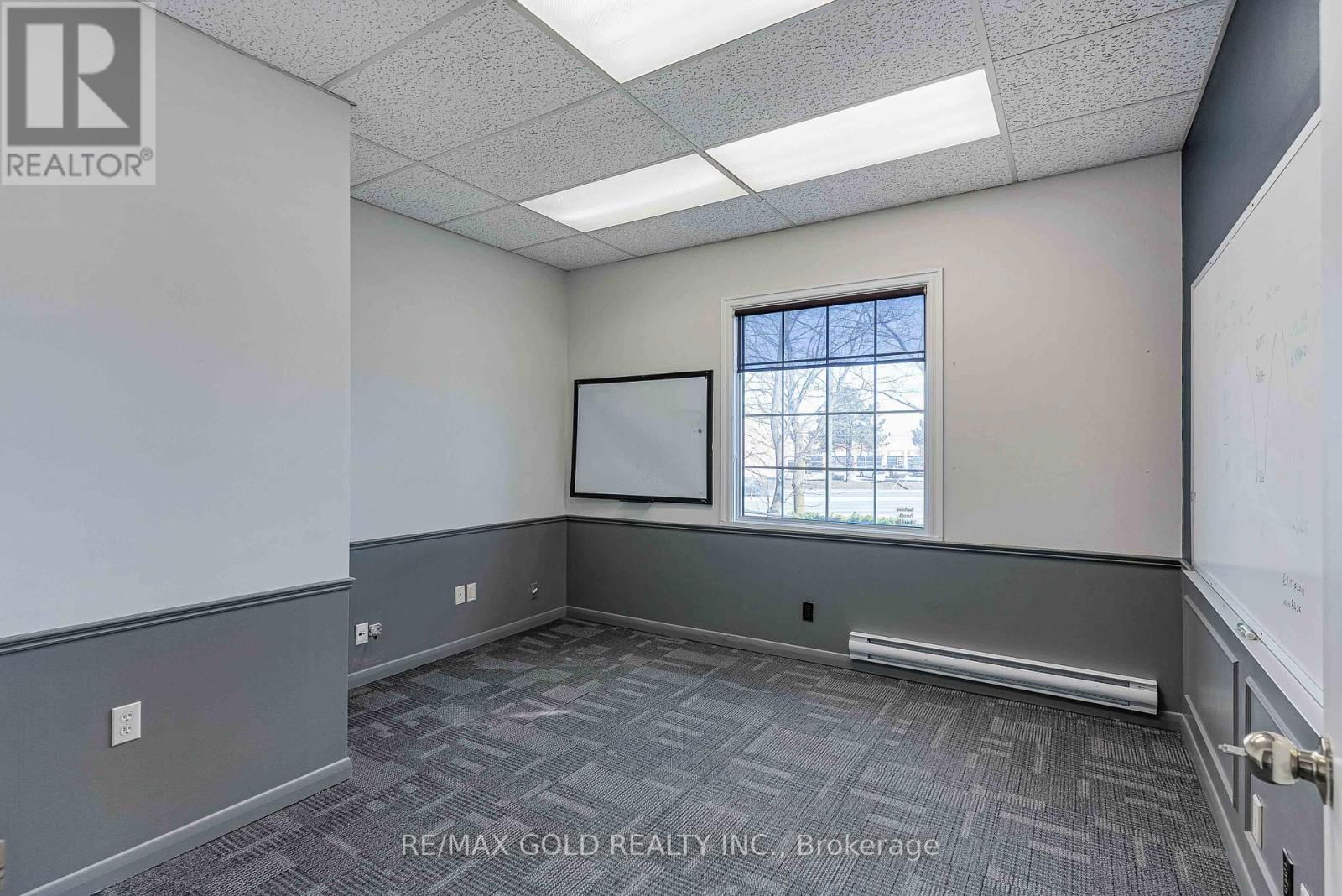 2109 OXFORD STREET EAST Image 9