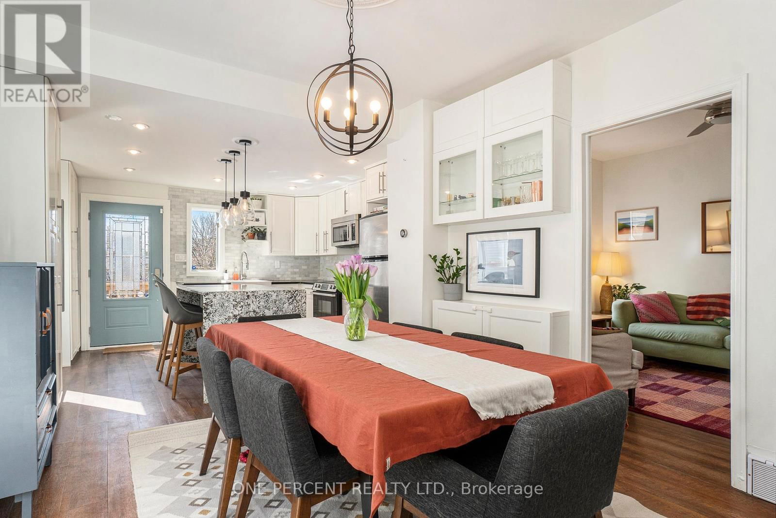266 BRADLEY AVENUE Image 10