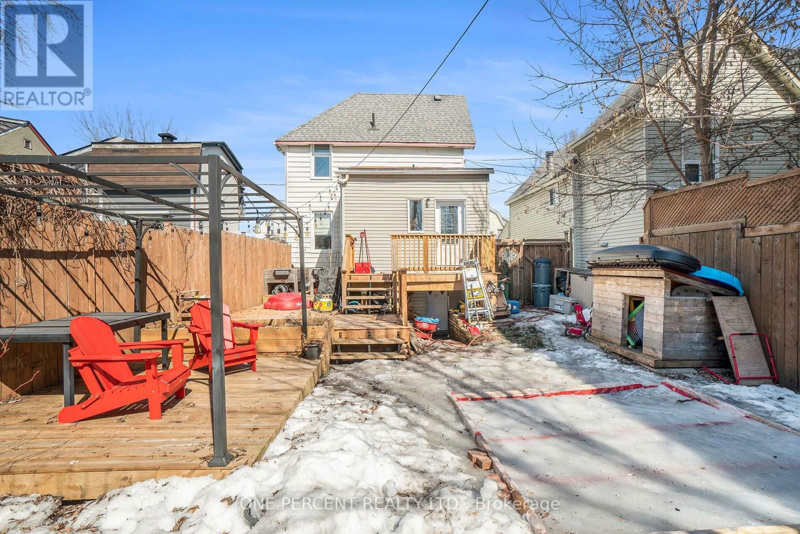266 BRADLEY AVENUE Image 26