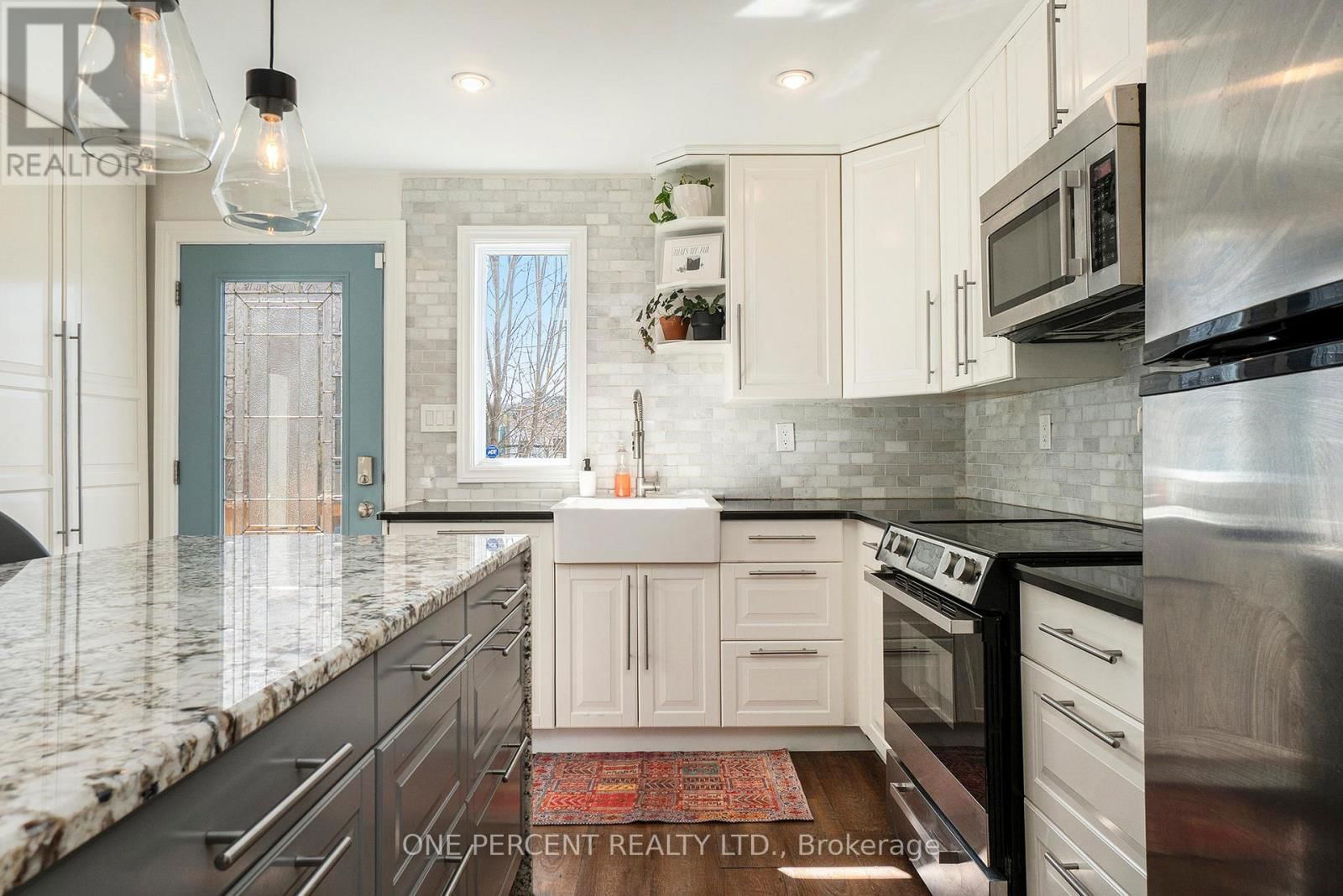 266 BRADLEY AVENUE Image 7