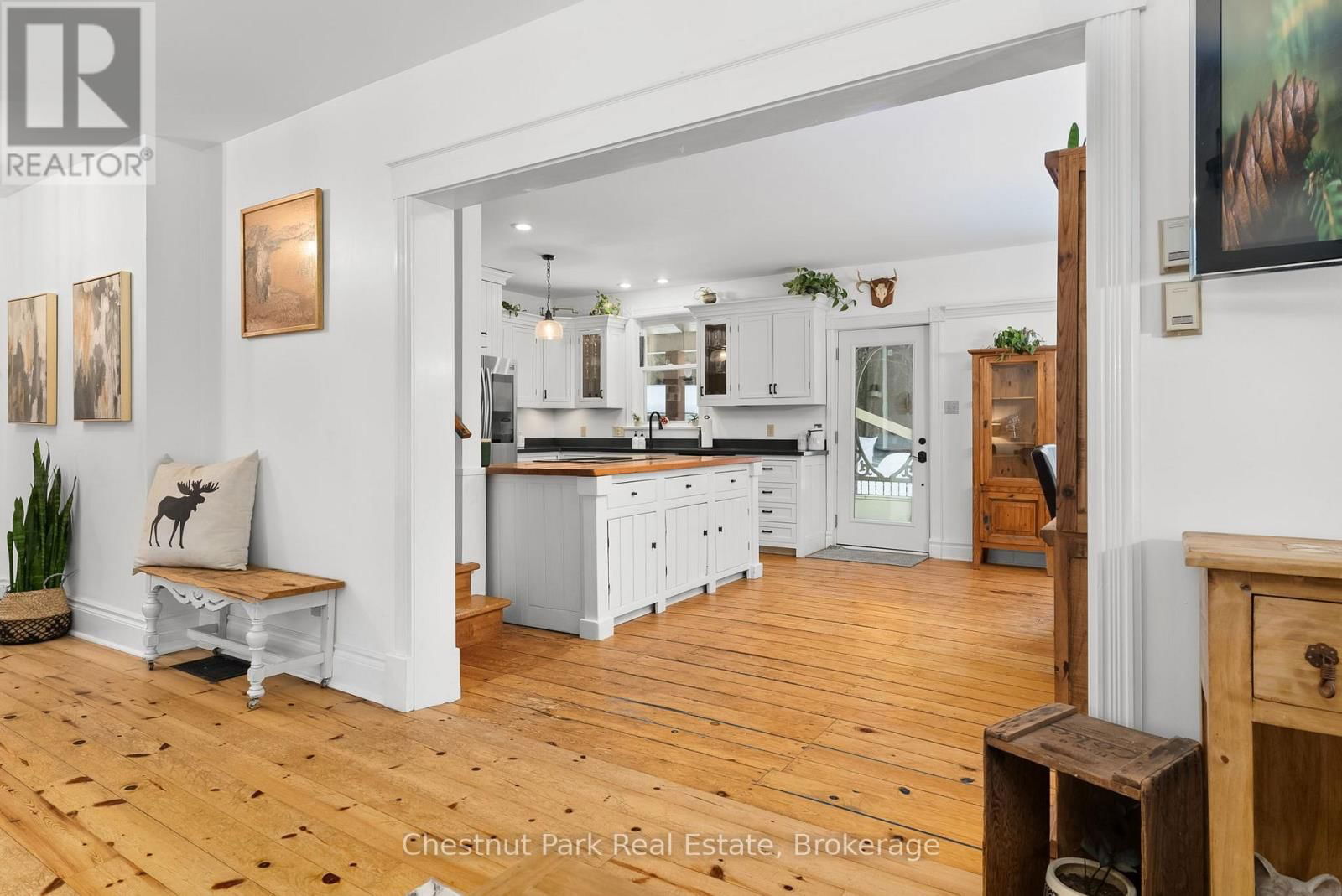 1236 BUTTER & EGG ROAD Image 33