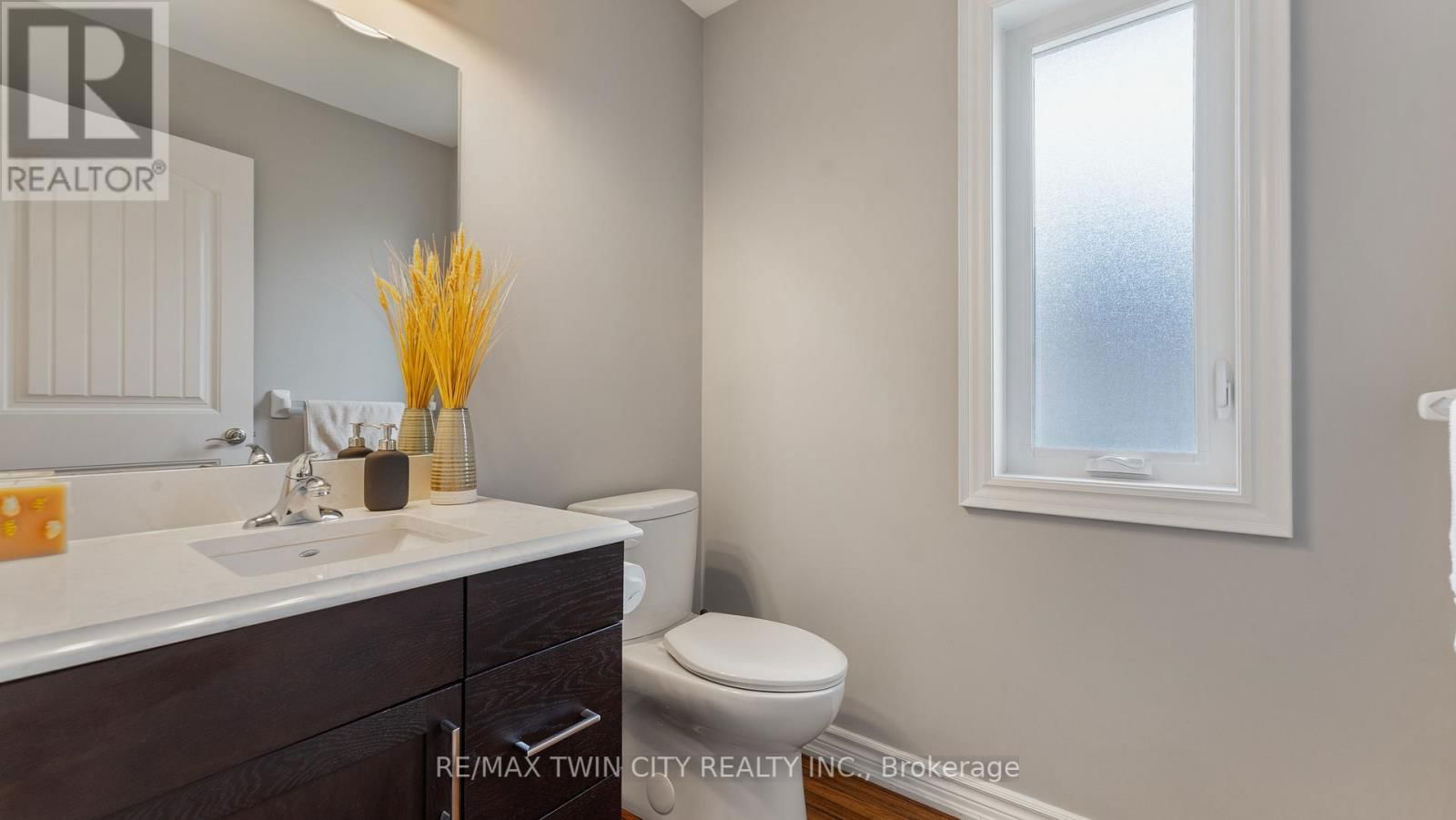 134 ANGLER AVENUE Image 13
