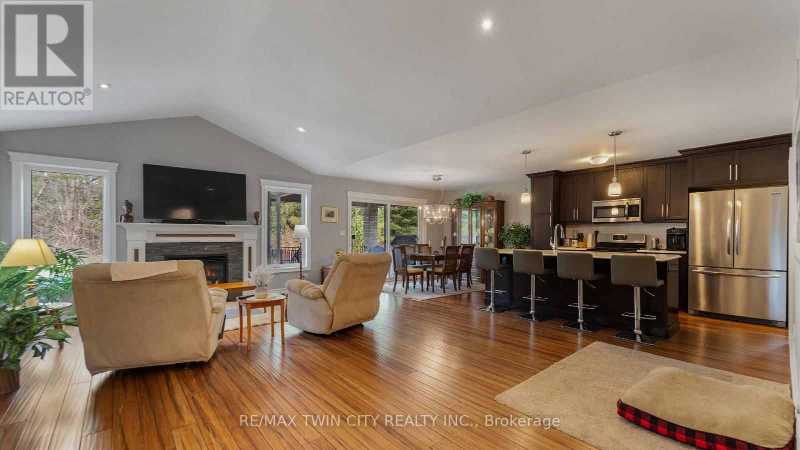 134 ANGLER AVENUE Image 14