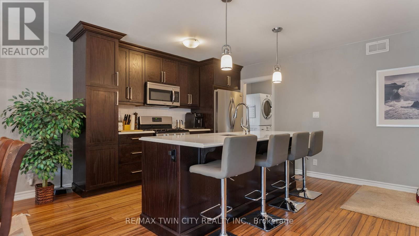 134 ANGLER AVENUE Image 17