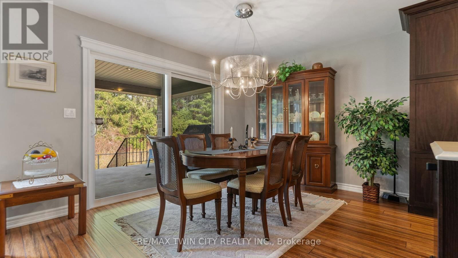 134 ANGLER AVENUE Image 18