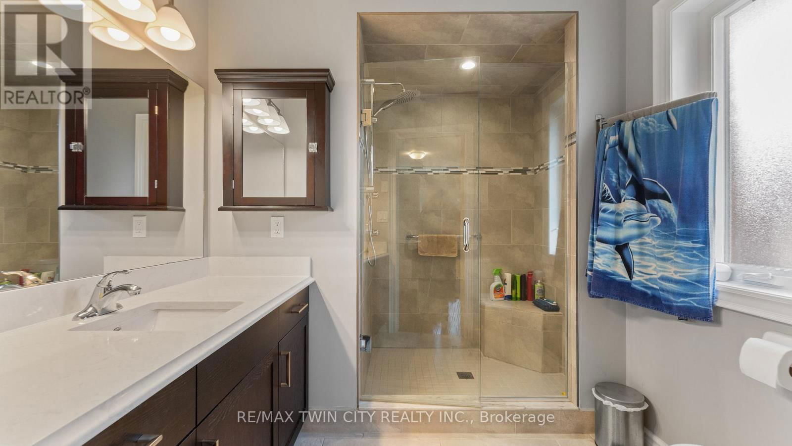 134 ANGLER AVENUE Image 25