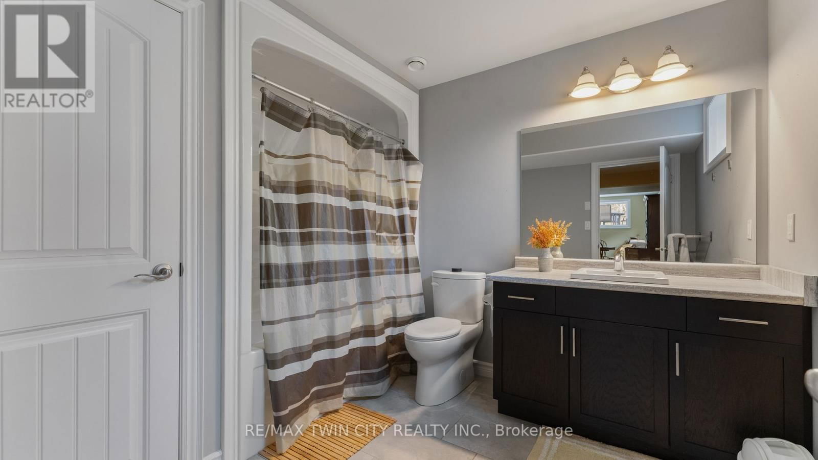 134 ANGLER AVENUE Image 31