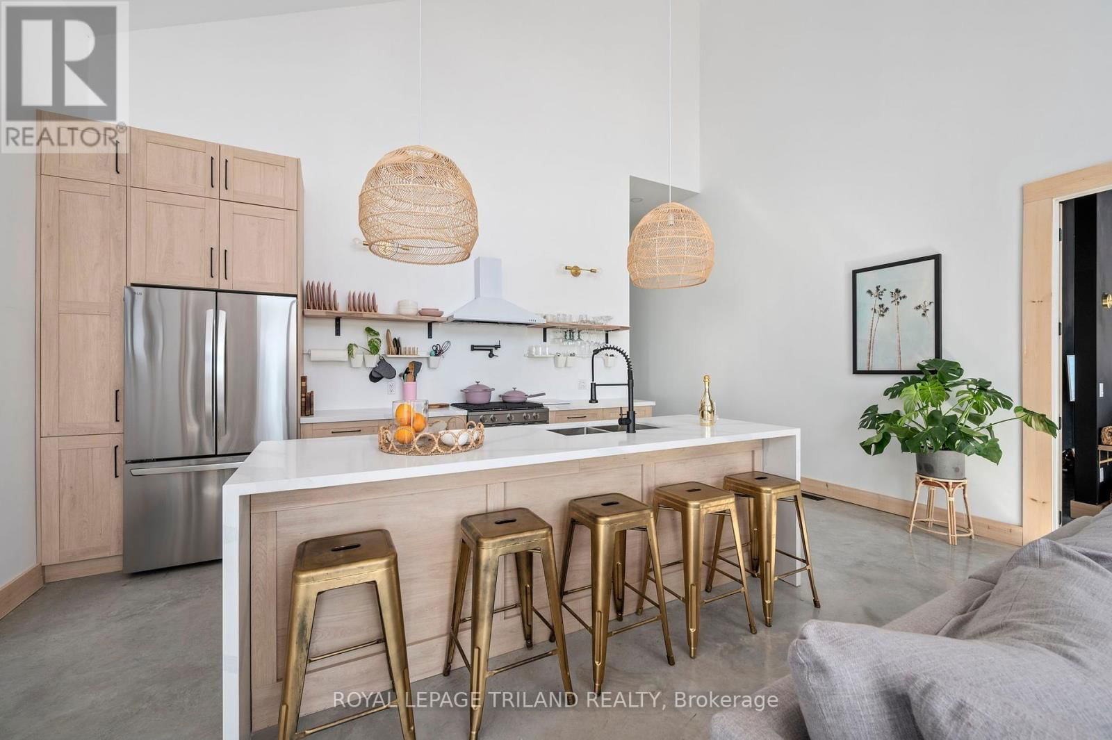 164 BRAYSIDE STREET Image 10