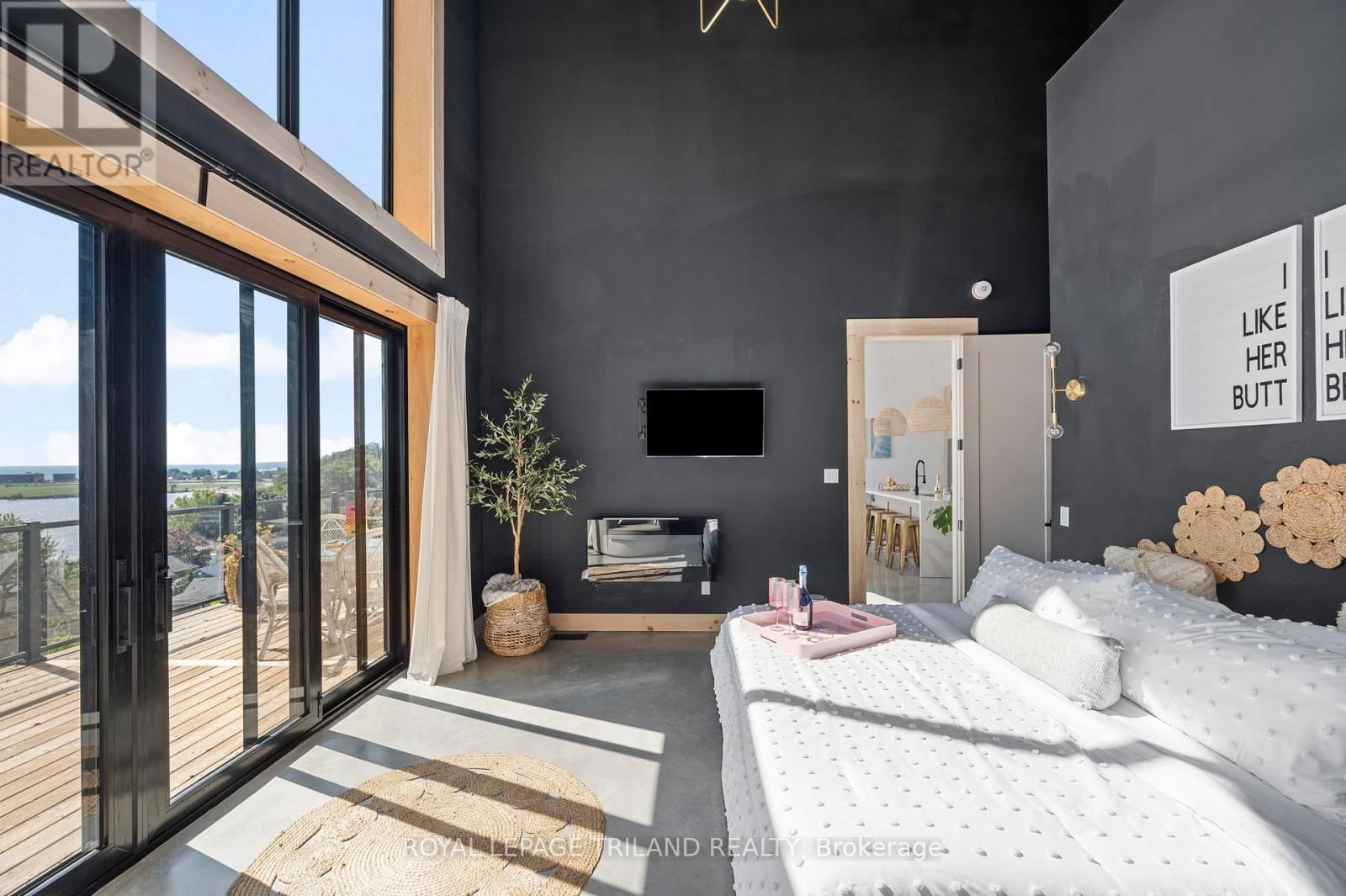 164 BRAYSIDE STREET Image 18
