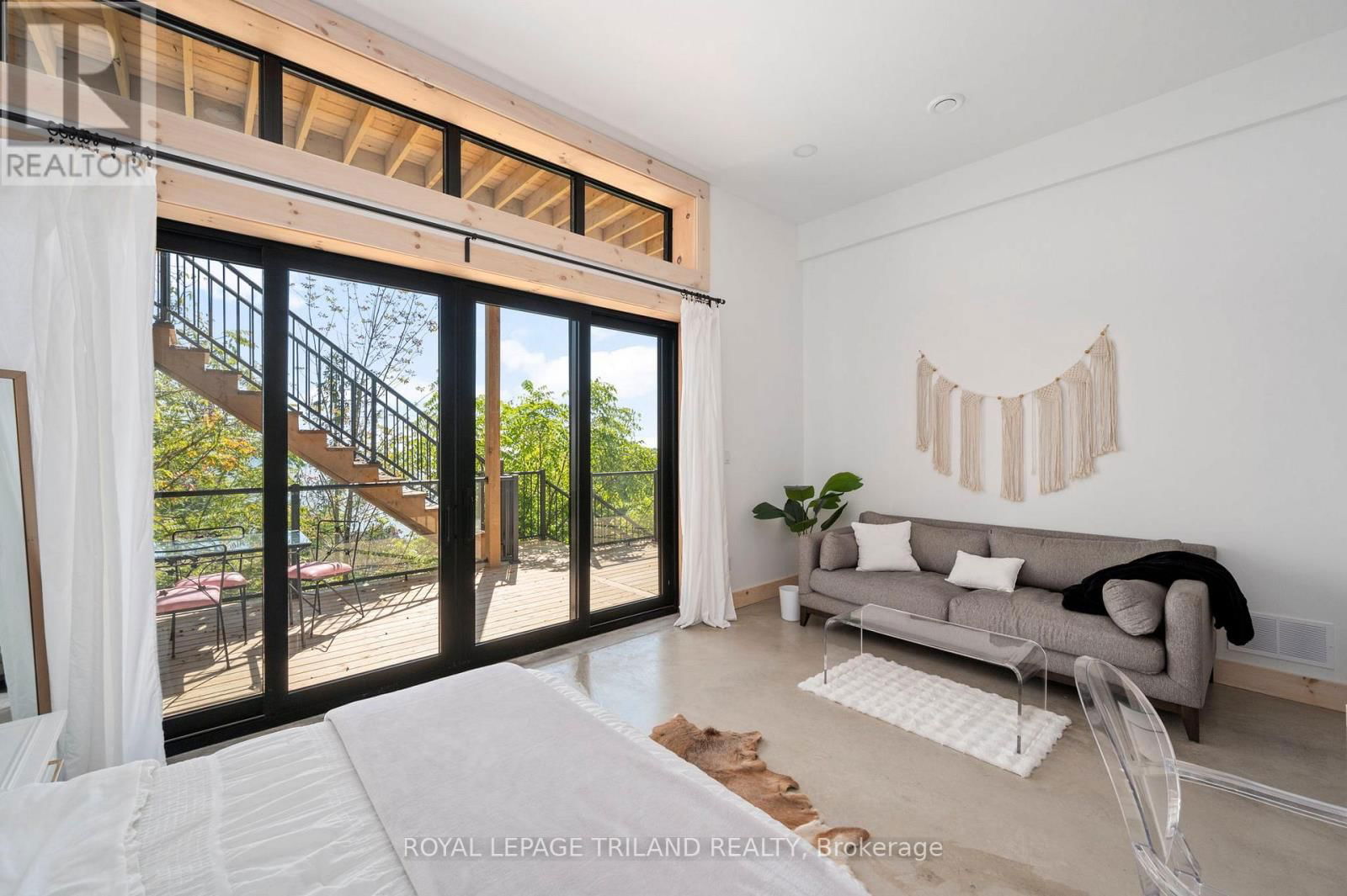 164 BRAYSIDE STREET Image 30
