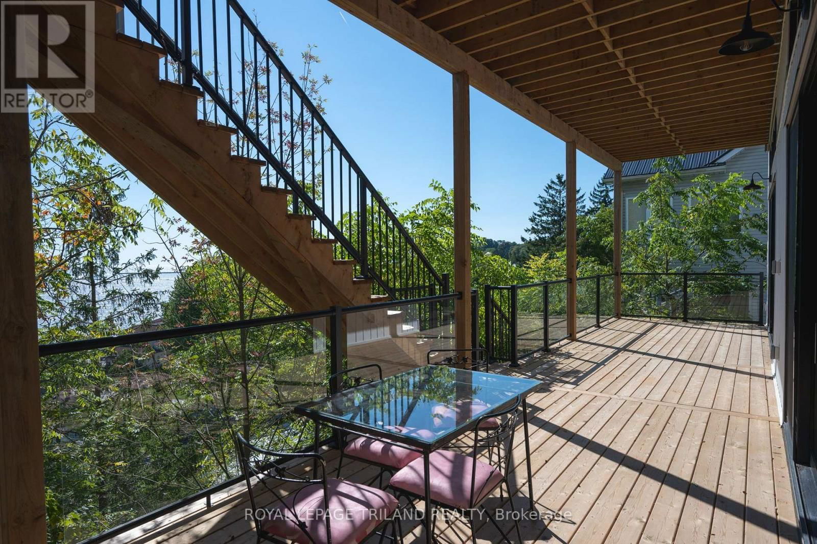 164 BRAYSIDE STREET Image 33