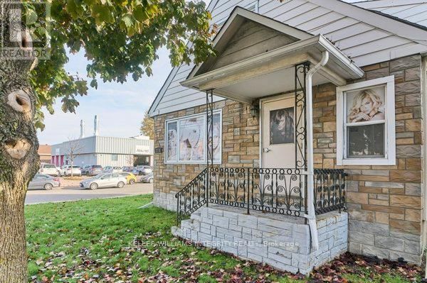 276 MCARTHUR AVENUE Image 1