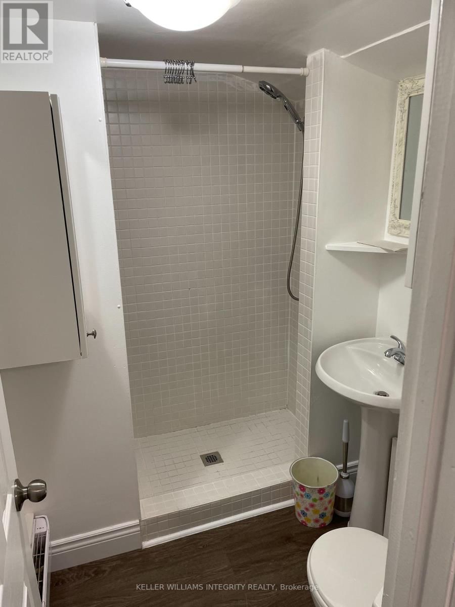 276 MCARTHUR AVENUE Image 5