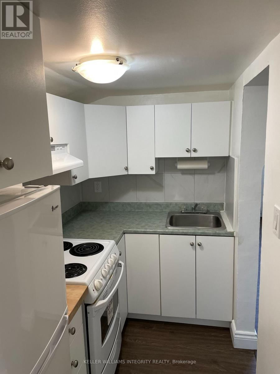 276 MCARTHUR AVENUE Image 6