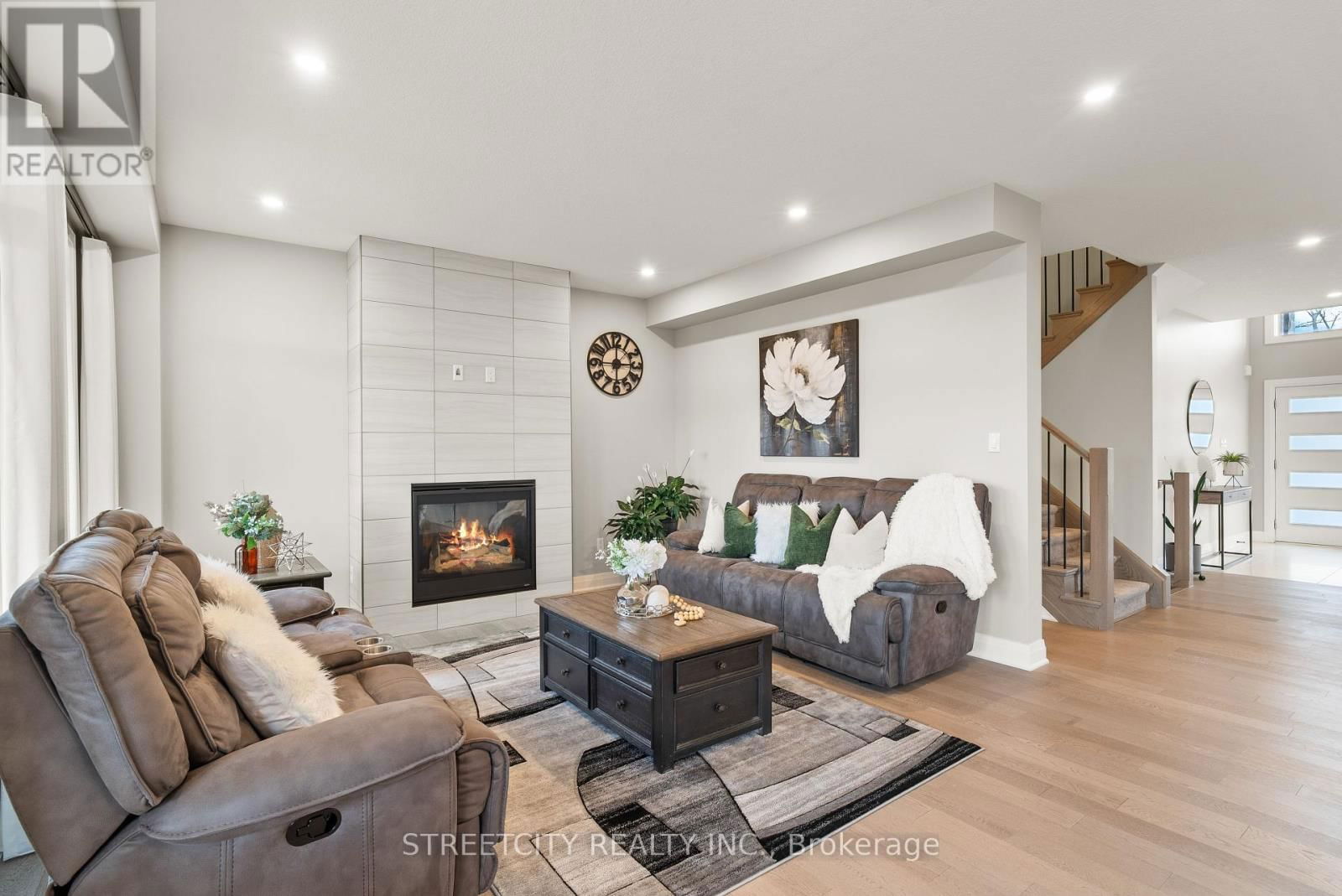 1135 MEADOWLARK RIDGE Image 10