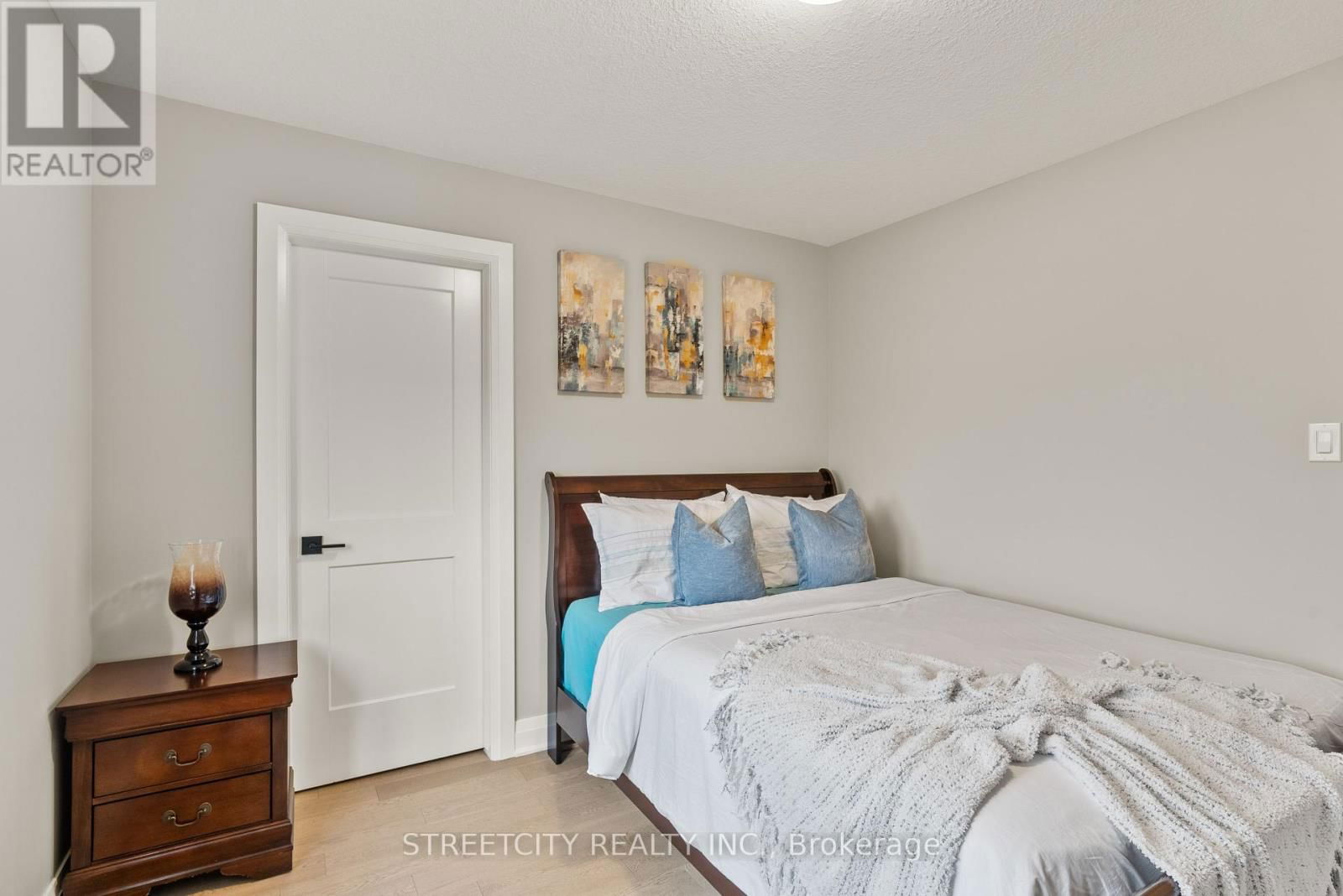 1135 MEADOWLARK RIDGE Image 32