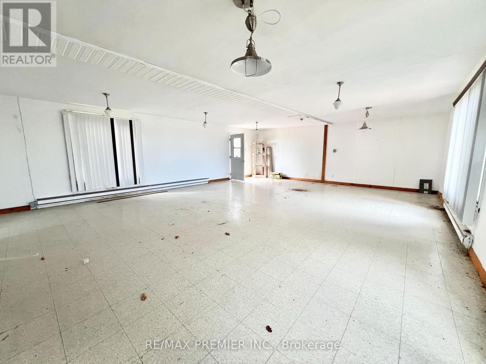 263 SIMPSON ROAD Image 18
