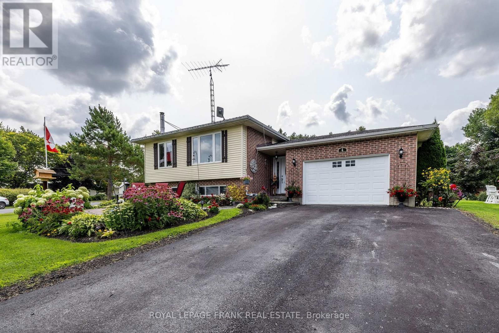4 SHELLEY DRIVE Image 1