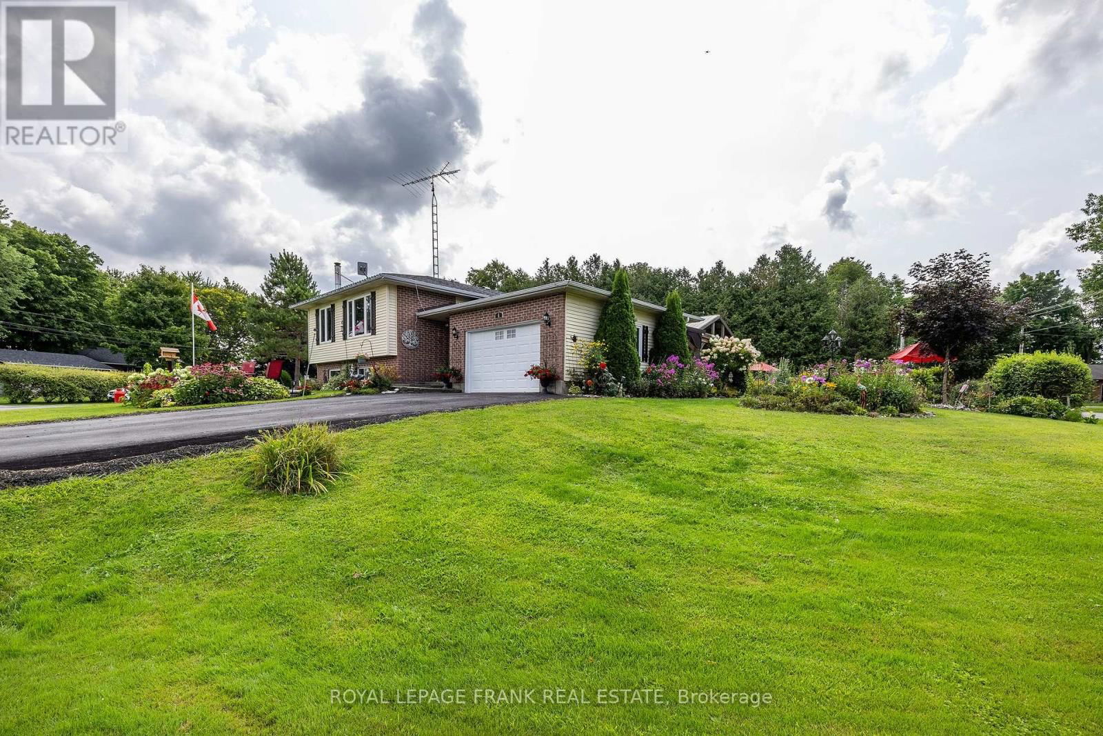 4 SHELLEY DRIVE Image 12