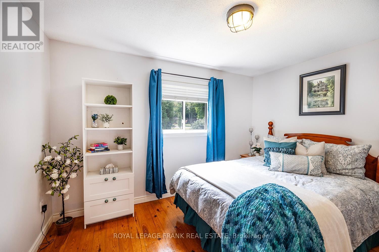 4 SHELLEY DRIVE Image 21