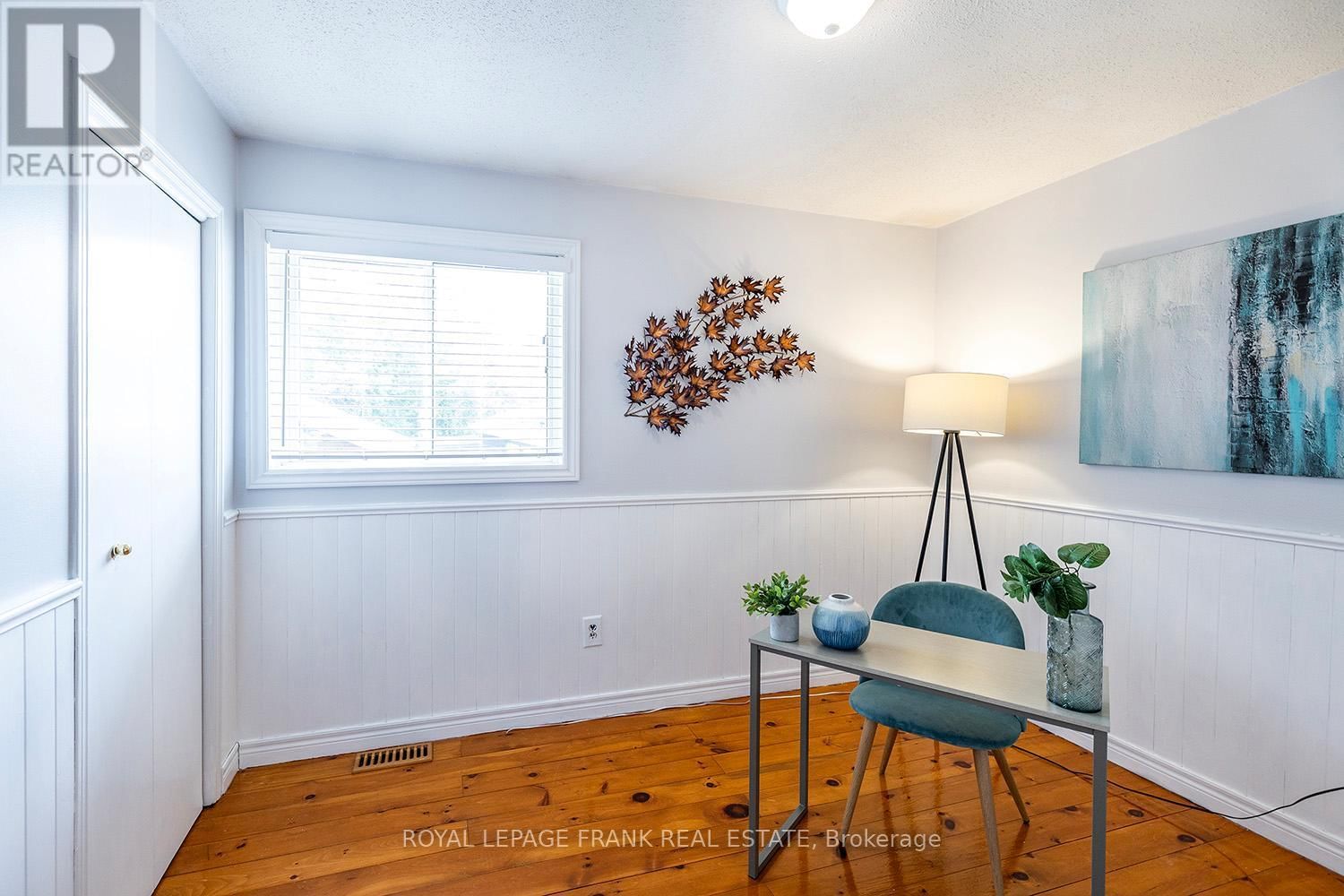 4 SHELLEY DRIVE Image 22