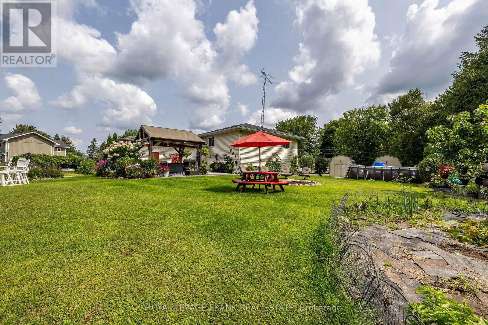 4 SHELLEY DRIVE Image 35