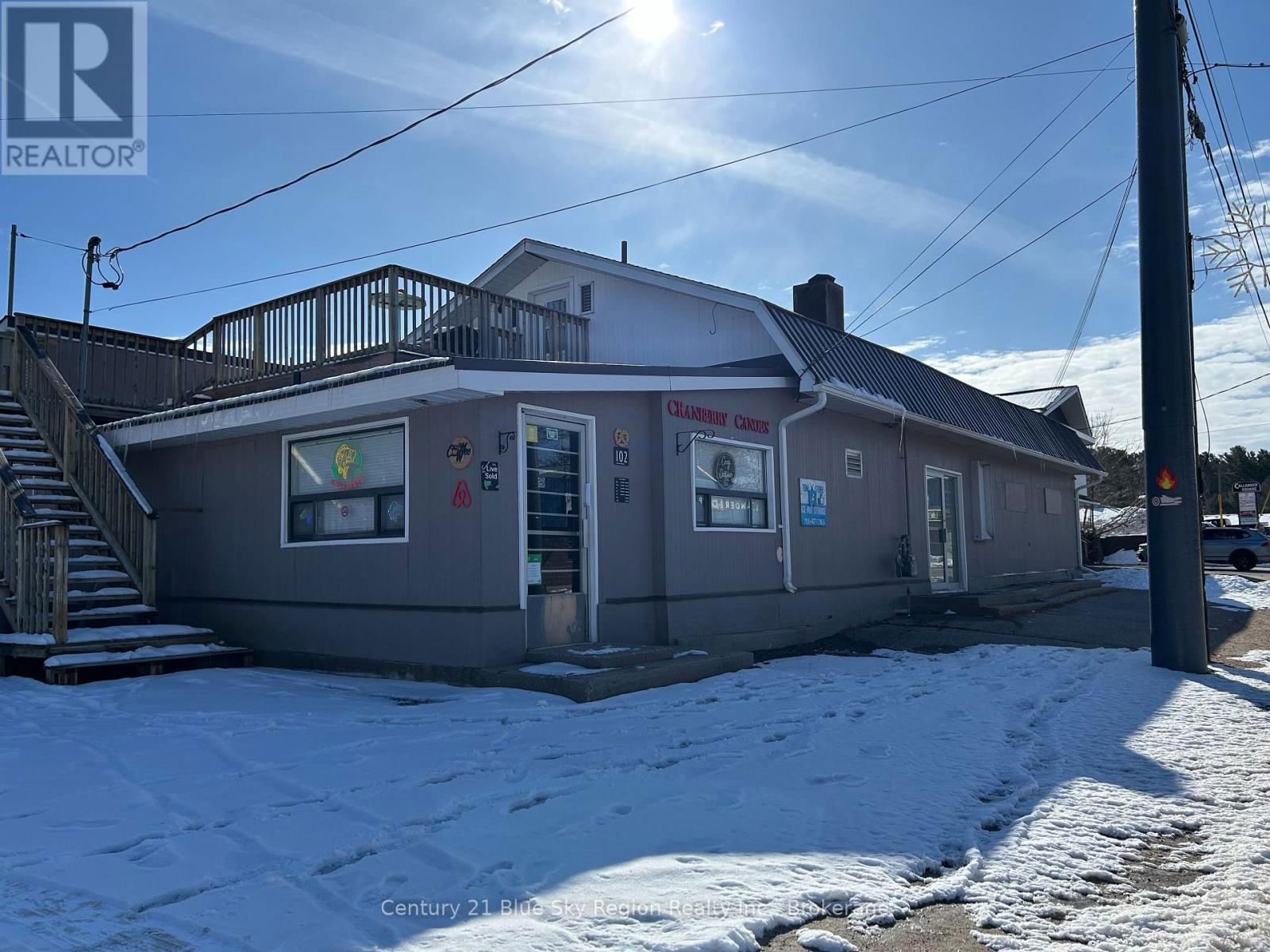 102 MAIN STREET NORTH Image 1