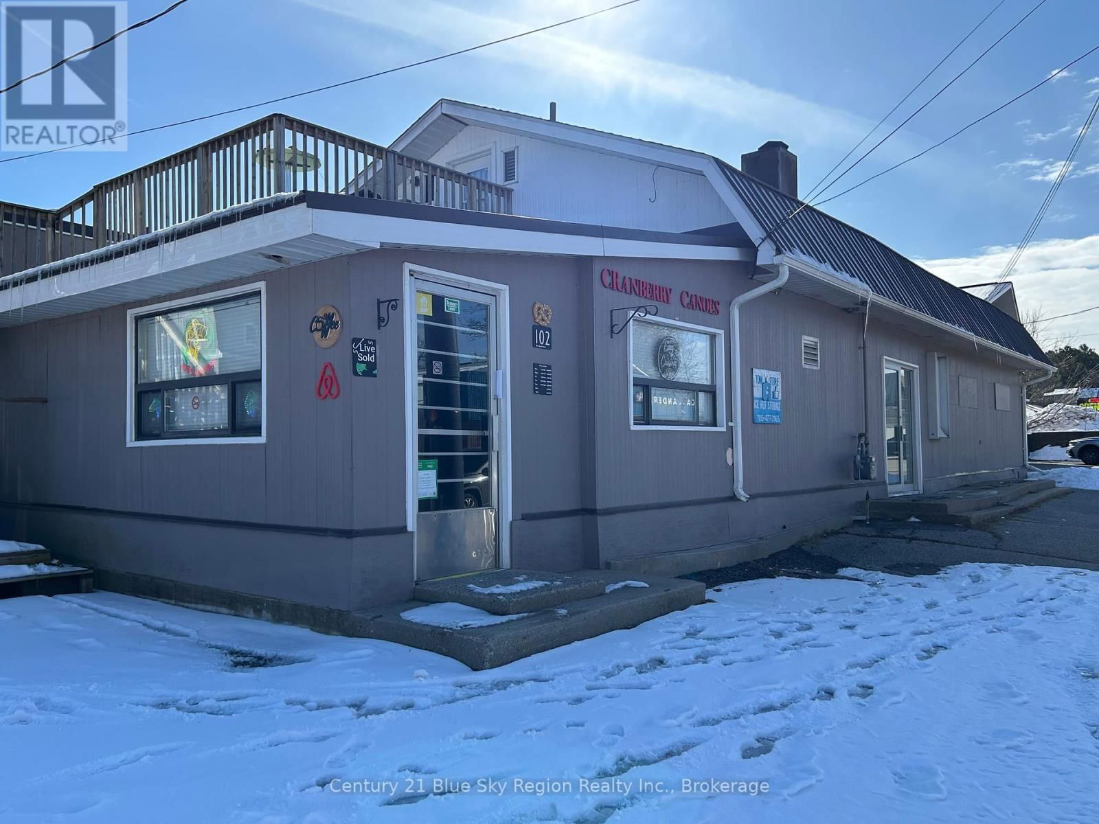 102 MAIN STREET NORTH Image 46