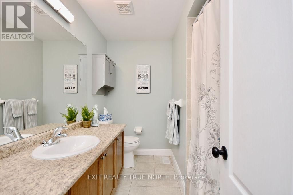 28 COUNTRY TRAIL Image 18