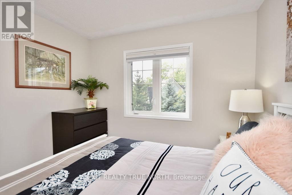28 COUNTRY TRAIL Image 21