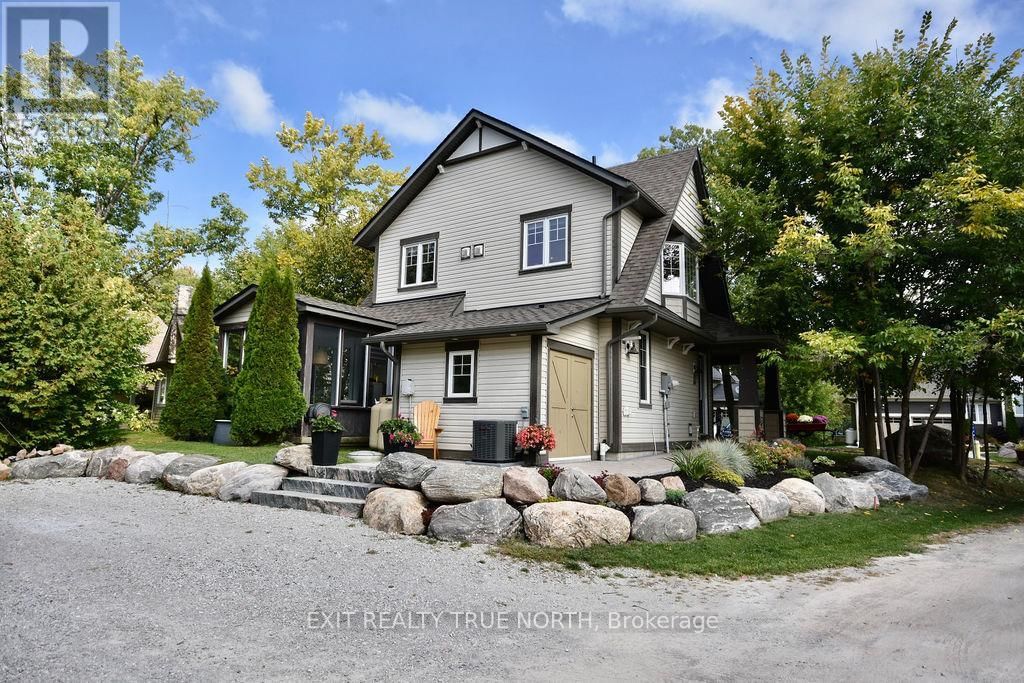 28 COUNTRY TRAIL Image 29