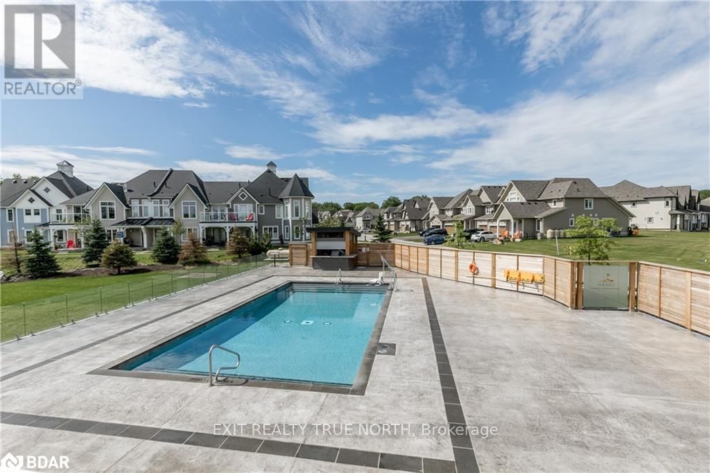 28 COUNTRY TRAIL Image 31