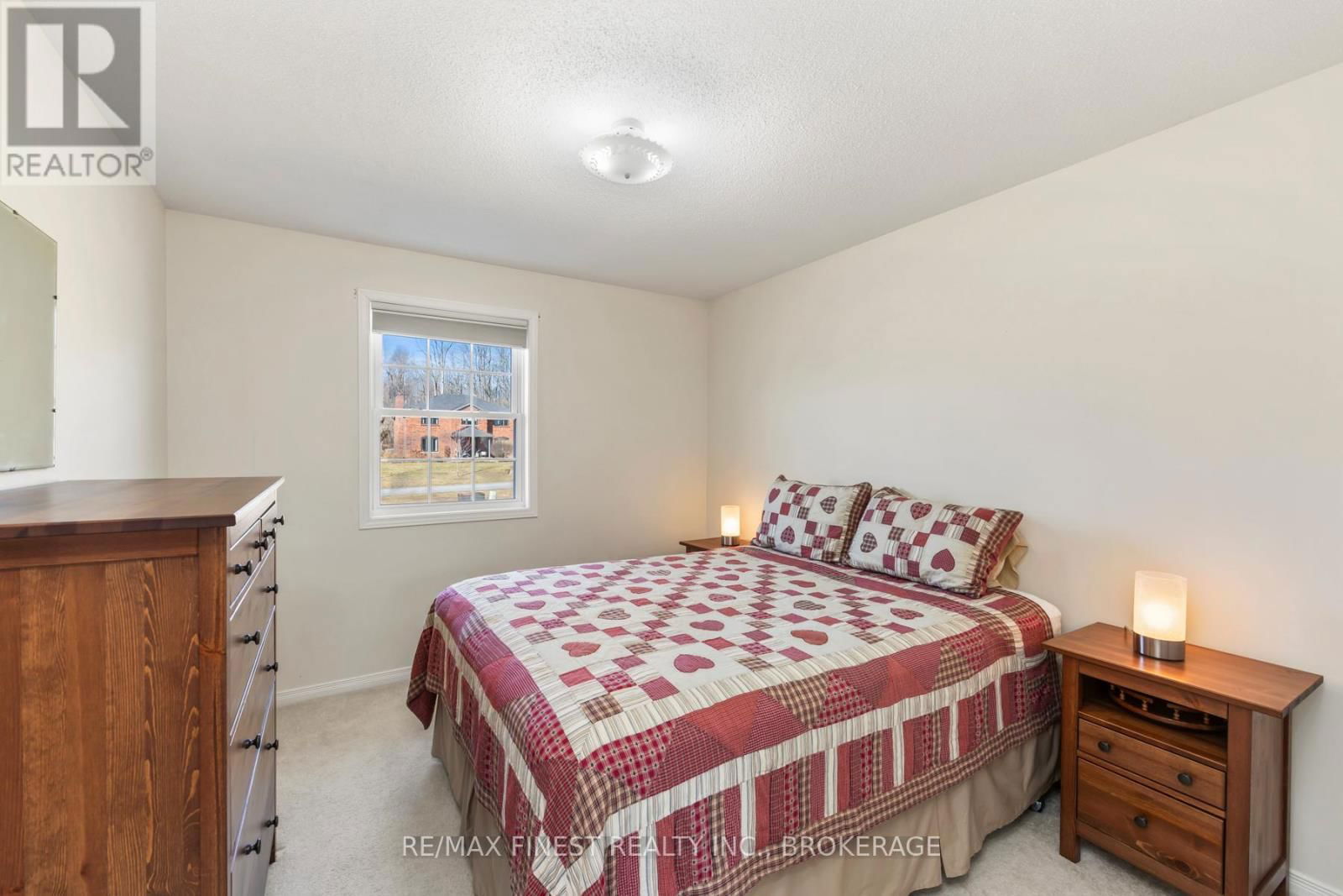 4360 ASHWOOD DRIVE Image 23