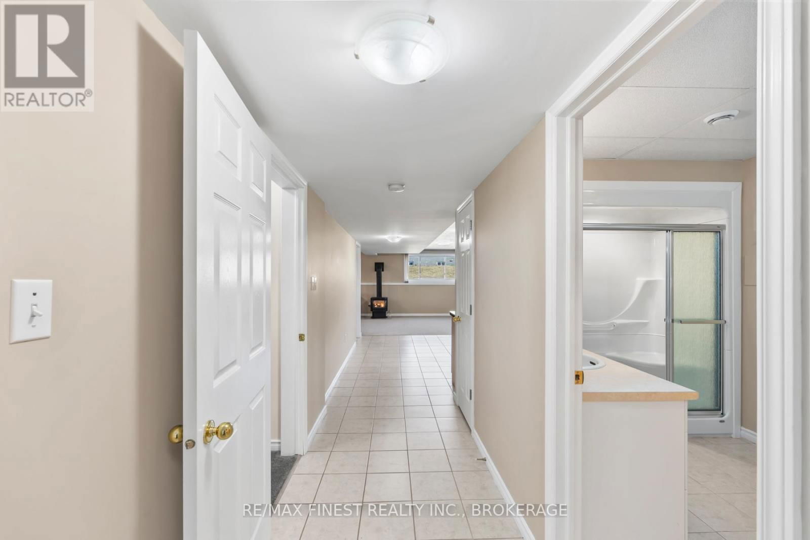 4360 ASHWOOD DRIVE Image 29
