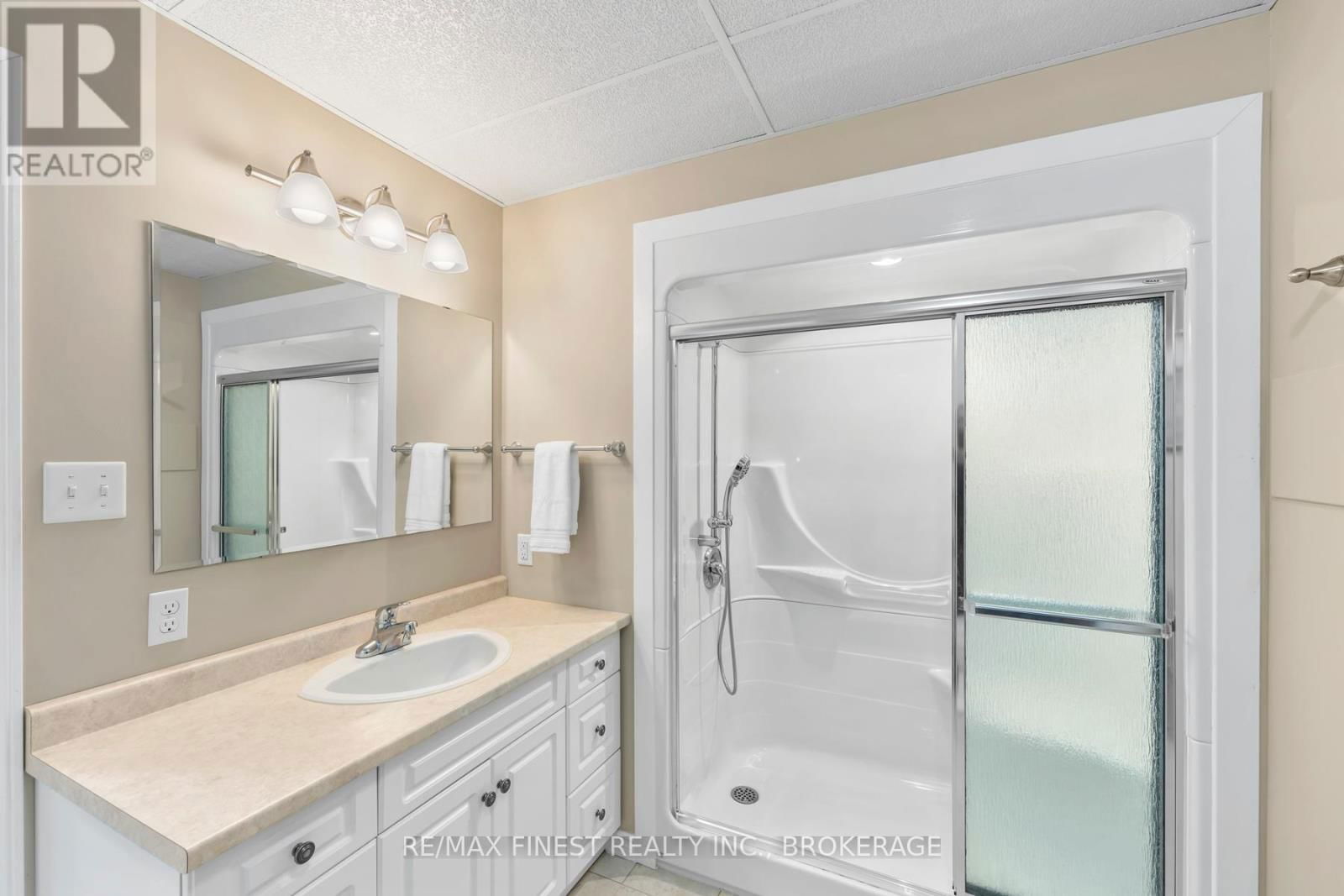 4360 ASHWOOD DRIVE Image 39