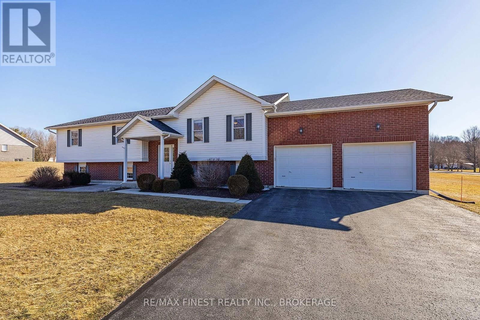 4360 ASHWOOD DRIVE Image 4